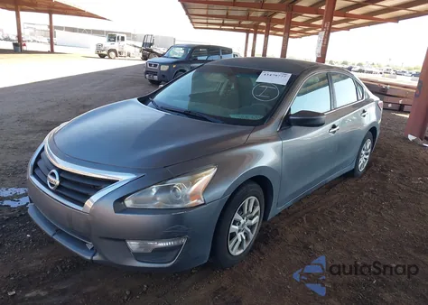 2015 Nissan Altima 2.5/2.5 S/2.5 Sl/2.5 Sv из США, поврежденный, VIN 1N4AL3AP8FC464773